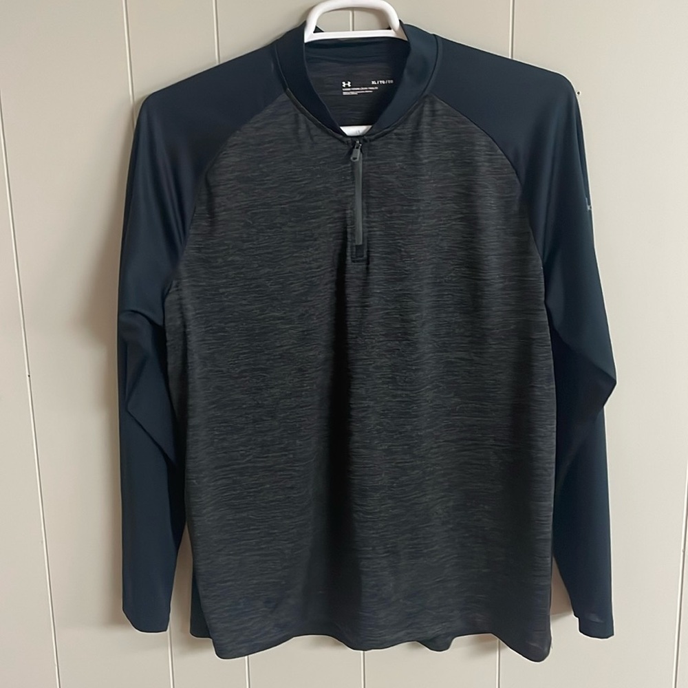 Under Armour Men’s Long-Sleeve 1/4-Zip T-Shirt. Black. Size XL.